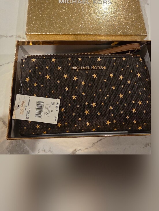 Michael Kors Handbags - Brand New Michael Kors Black Large Wristlet with Gold Star Accent